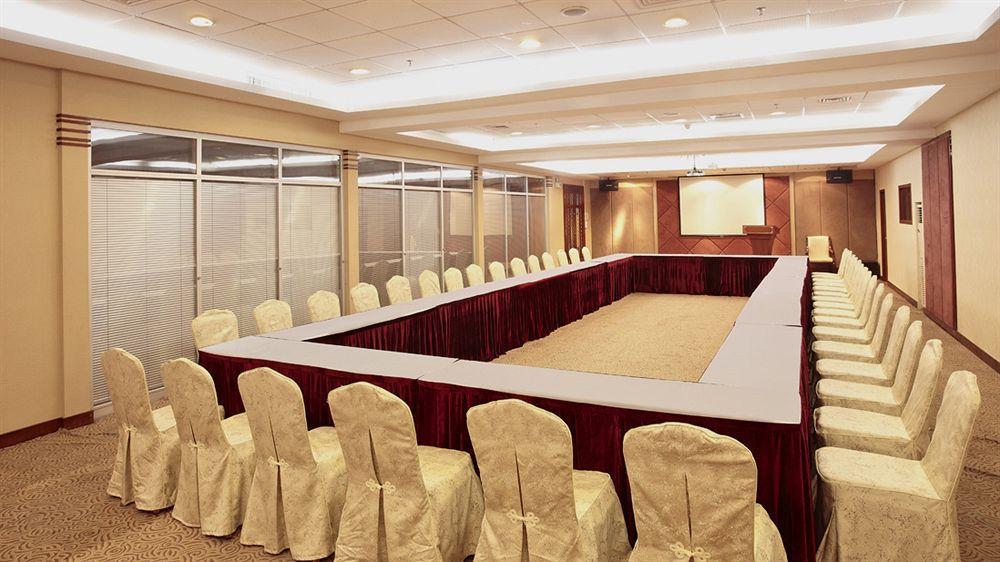 Warm Yes Business Hotel Гуанчжоу Экстерьер фото